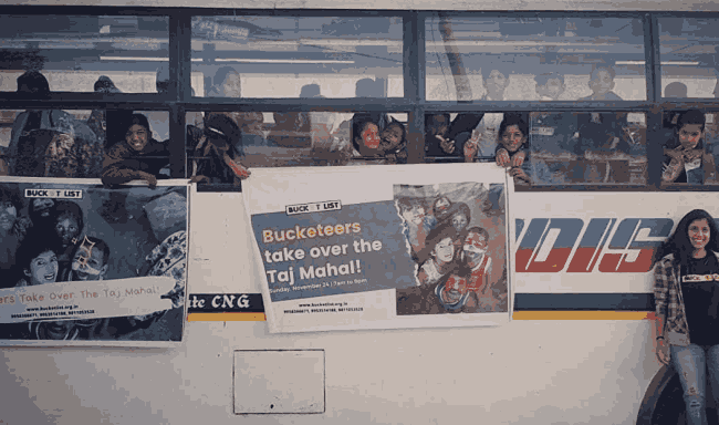 Bucket List bus tour to Taj Mahal