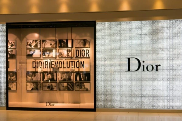 dior store
