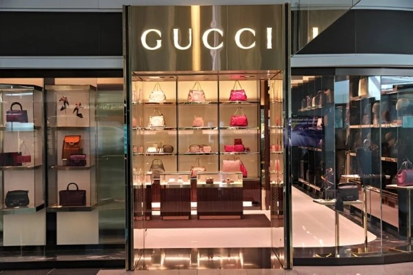 Gucci store
